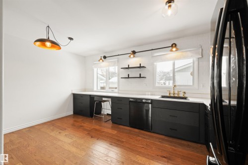 11052 151 Street, Edmonton, AB - Indoor Photo Showing Kitchen