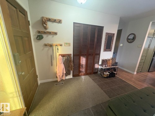 191 52343 Range Rd 211, Rural Strathcona County, AB - Indoor Photo Showing Other Room