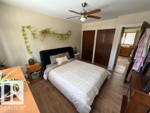 191 52343 Range Rd 211, Rural Strathcona County, AB - Indoor Photo Showing Bedroom