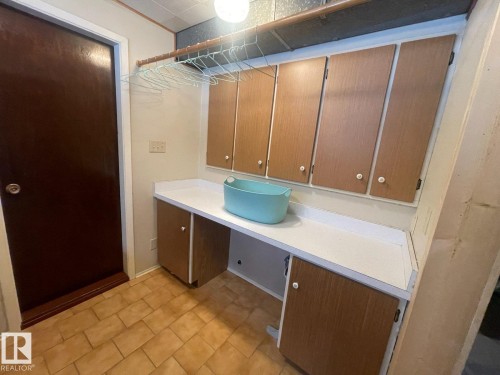 191 52343 Range Rd 211, Rural Strathcona County, AB - Indoor Photo Showing Other Room