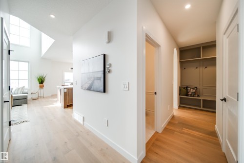 84 Chelles Wynd, St. Albert, AB - Indoor Photo Showing Other Room