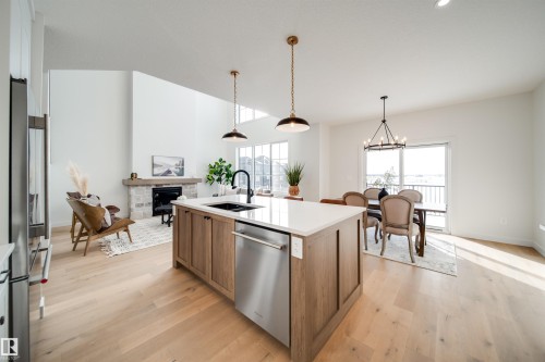 84 Chelles Wynd, St. Albert, AB - Indoor Photo Showing Kitchen With Double Sink With Upgraded Kitchen