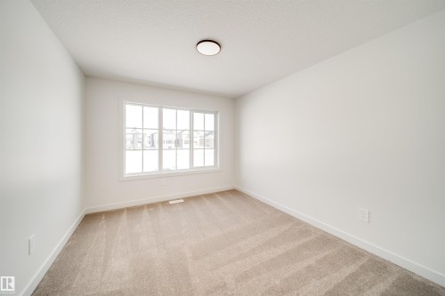 84 Chelles Wynd, St. Albert, AB - Indoor Photo Showing Other Room