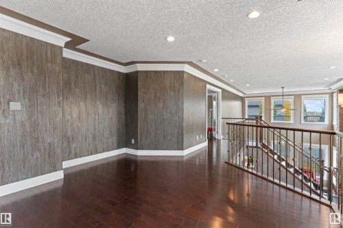1254 Adamson Drive, Edmonton, AB - Indoor Photo Showing Other Room