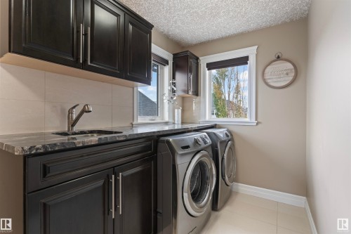 1254 Adamson Drive, Edmonton, AB - Indoor Photo Showing Laundry Room