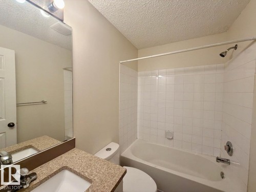 213 11620 9A Avenue Nw, Edmonton, AB - Indoor Photo Showing Bathroom