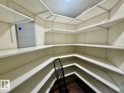 213 11620 9A Avenue Nw, Edmonton, AB - Indoor With Storage