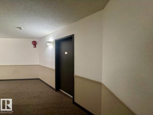 213 11620 9A Avenue Nw, Edmonton, AB - Indoor Photo Showing Other Room