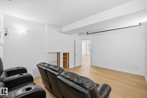 1324 70 Street, Edmonton, AB - Indoor