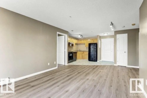 211 245 Edwards Dr Sw, Edmonton, AB - Indoor