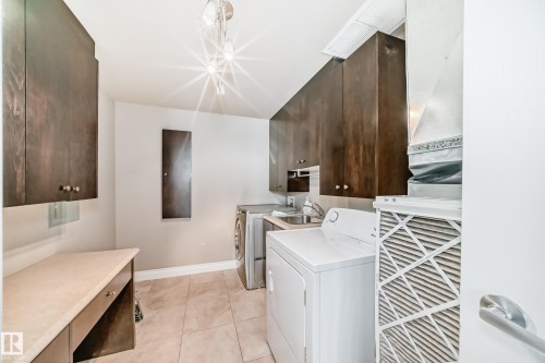 1401 6608 28 Avenue, Edmonton, AB - Indoor Photo Showing Laundry Room