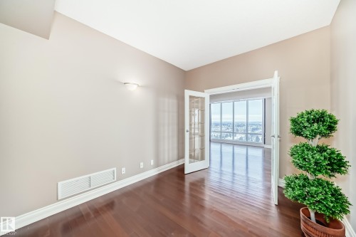 1401 6608 28 Avenue, Edmonton, AB - Indoor Photo Showing Other Room