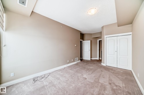 1401 6608 28 Avenue, Edmonton, AB - Indoor Photo Showing Other Room