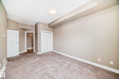 1401 6608 28 Avenue, Edmonton, AB - Indoor Photo Showing Other Room