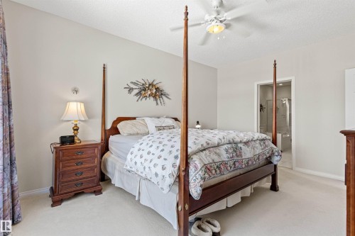 9 Butterworth Point(E), Edmonton, AB - Indoor Photo Showing Bedroom