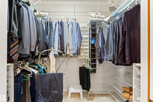 9 Butterworth Point(E), Edmonton, AB - Indoor With Storage