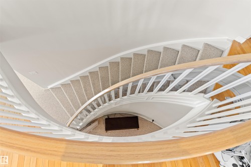 9 Butterworth Point(E), Edmonton, AB - Indoor Photo Showing Other Room