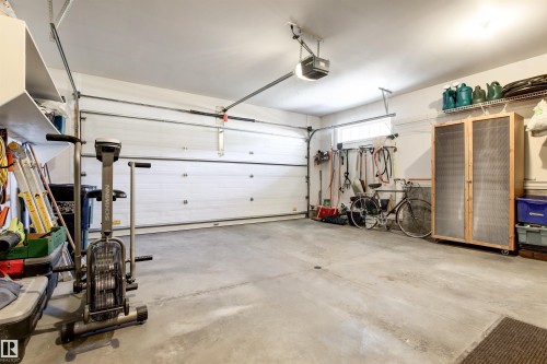 9 Butterworth Point(E), Edmonton, AB - Indoor Photo Showing Garage
