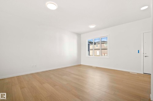 667 173 Avenue, Edmonton, AB - Indoor Photo Showing Other Room