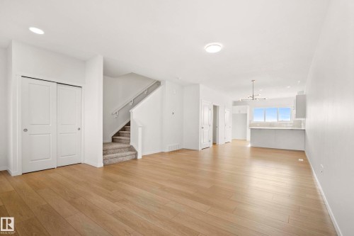 667 173 Avenue, Edmonton, AB - Indoor