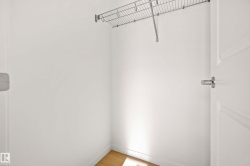 667 173 Avenue, Edmonton, AB - Indoor