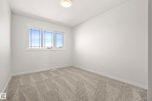 667 173 Avenue, Edmonton, AB - Indoor Photo Showing Other Room