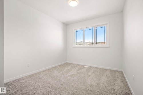 667 173 Avenue, Edmonton, AB - Indoor Photo Showing Other Room