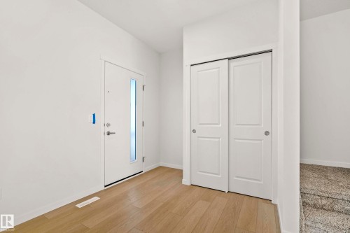 667 173 Avenue, Edmonton, AB - Indoor Photo Showing Other Room