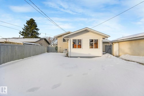 58 Huron Street S, Devon, AB - Outdoor