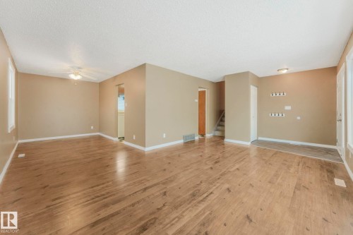 58 Huron Street S, Devon, AB - Indoor Photo Showing Other Room