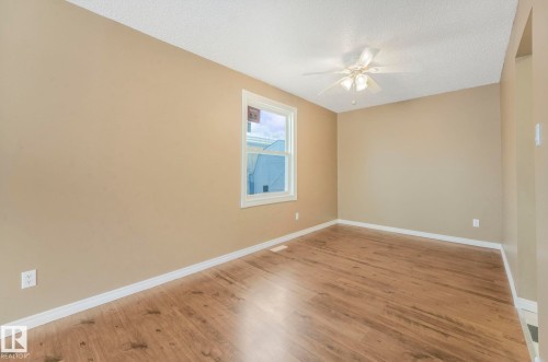 58 Huron Street S, Devon, AB - Indoor Photo Showing Other Room