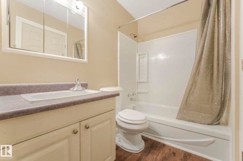 58 Huron Street S, Devon, AB - Indoor Photo Showing Bathroom
