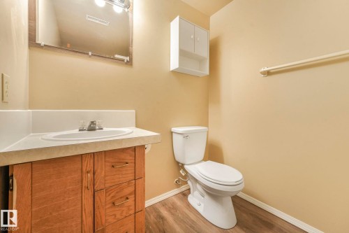 58 Huron Street S, Devon, AB - Indoor Photo Showing Bathroom