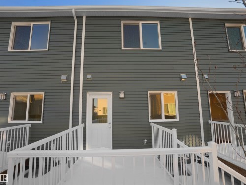 33 1009 Cy Becker Road, Edmonton, AB - Outdoor With Exterior