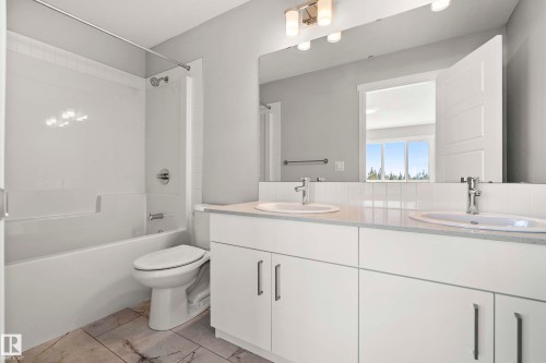 342 172 Avenue, Edmonton, AB - Indoor Photo Showing Bathroom