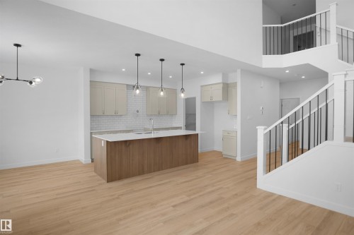 1323 11 Avenue, Edmonton, AB - Indoor