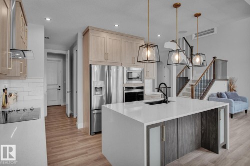 97 Mockingbird Crescent, Fort Saskatchewan, AB - Indoor Photo Showing Kitchen With Upgraded Kitchen
