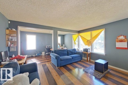 10722 106 Street, Edmonton, AB - Indoor Photo Showing Living Room