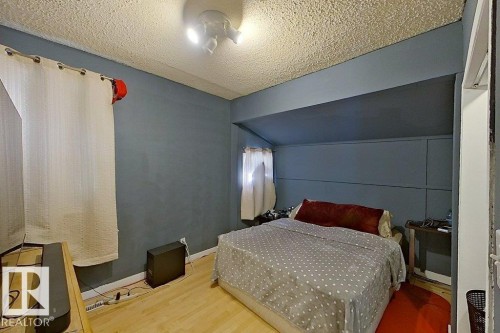 10722 106 Street, Edmonton, AB - Indoor Photo Showing Bedroom