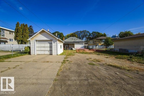 10722 106 Street, Edmonton, AB - Outdoor