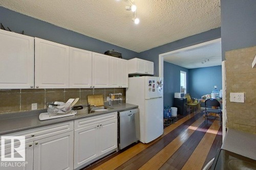 10722 106 Street, Edmonton, AB - Indoor Photo Showing Kitchen