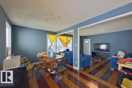 10722 106 Street, Edmonton, AB - Indoor