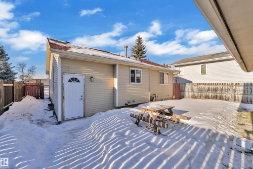 1755 37 Street, Edmonton, AB - Outdoor With Exterior