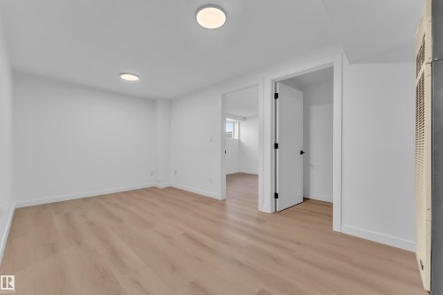 1755 37 Street, Edmonton, AB - Indoor Photo Showing Other Room