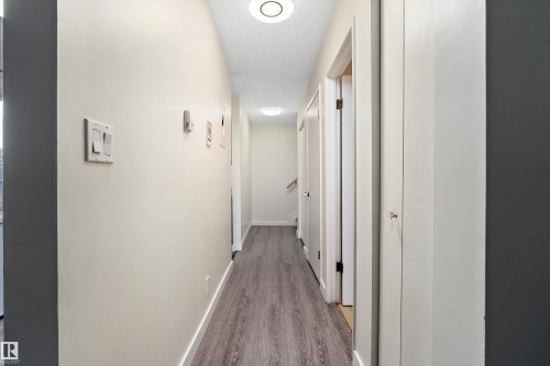 7 13460 Fort Rd, Edmonton, AB - Indoor Photo Showing Other Room