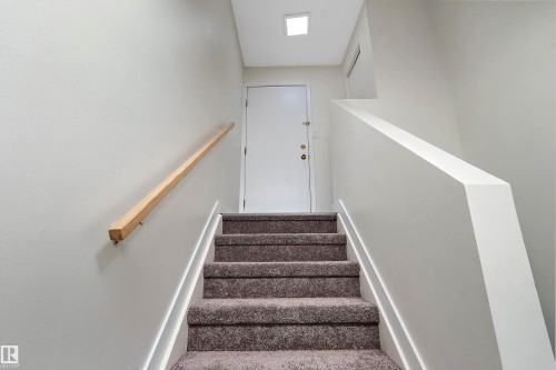 7 13460 Fort Rd, Edmonton, AB - Indoor Photo Showing Other Room