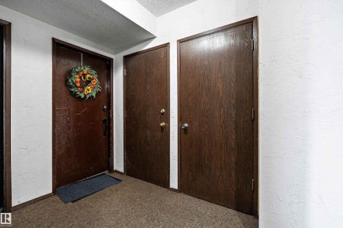 7 13460 Fort Rd, Edmonton, AB - Indoor Photo Showing Other Room