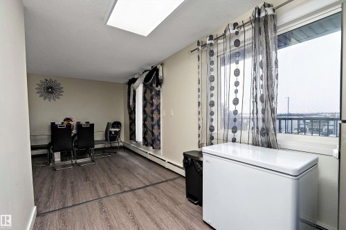 7 13460 Fort Rd, Edmonton, AB - Indoor