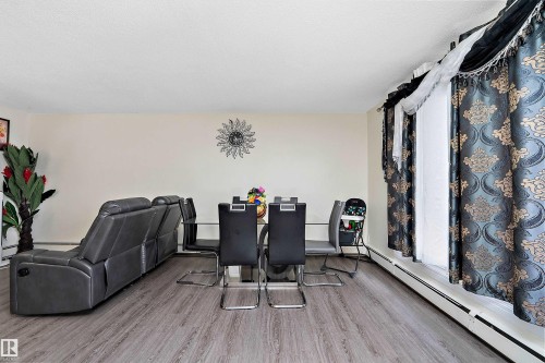 7 13460 Fort Rd, Edmonton, AB - Indoor Photo Showing Other Room