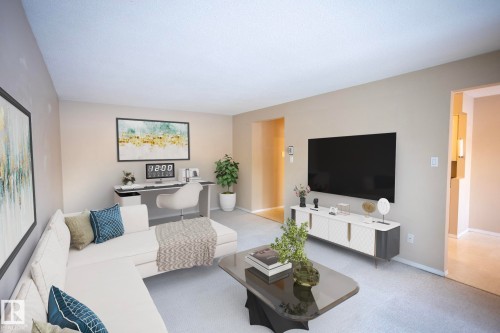 207 11465 41 Avenue  Edmonton, AB T6J 0T9